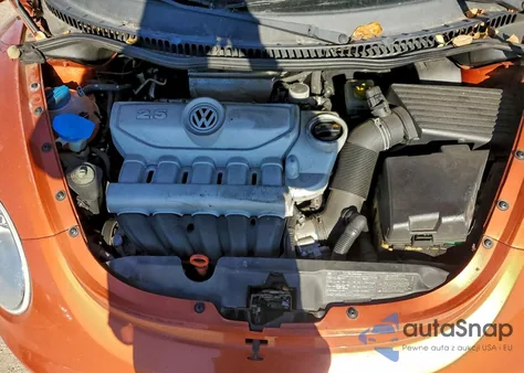 2010 Volkswagen New Beetle z USA, uszkodzony, nr VIN 3VWRW3AG2AM031894